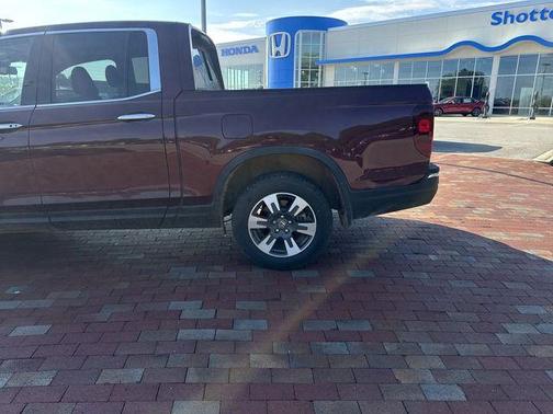 Deep Scarlet Pearl 2019 Honda Ridgeline RTL-E
