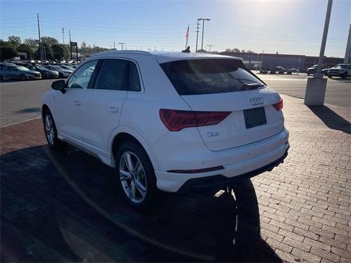 2024 Audi Q3 45 S line Premium