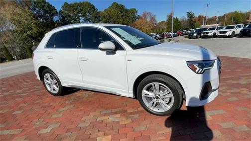 2024 Audi Q3 45 S line Premium