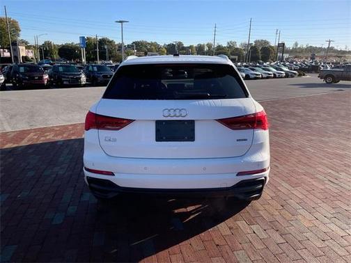 2024 Audi Q3 45 S line Premium