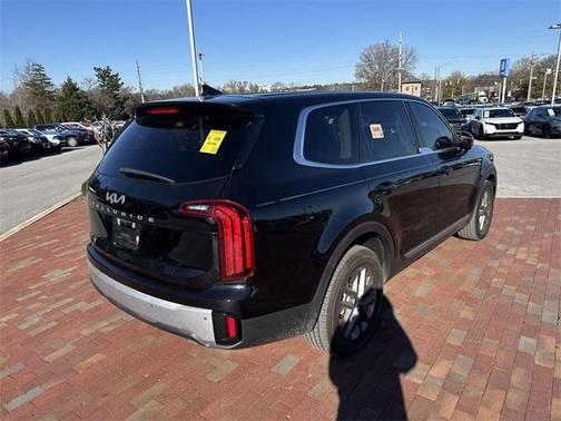 2023 Kia Telluride LX