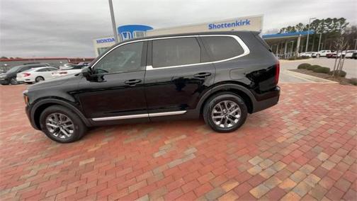 2023 Kia Telluride LX
