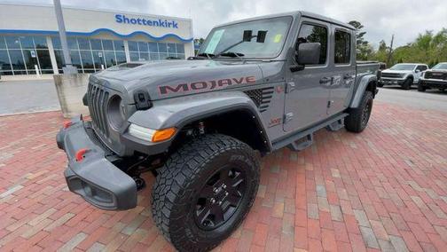 Sting Gray Clearcoat 2021 Jeep Gladiator Mojave