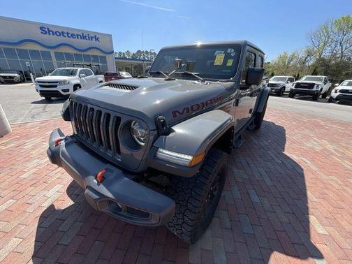 Sting Gray Clearcoat 2021 Jeep Gladiator Mojave