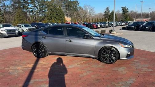 2022 Nissan Altima 2.5 SR