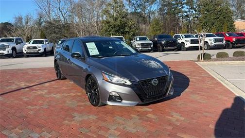 2022 Nissan Altima 2.5 SR