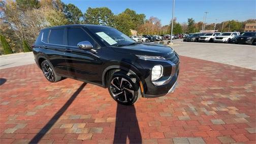 2022 Mitsubishi Outlander SE