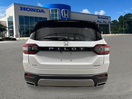 Platinum White 2026 Honda Pilot Touring