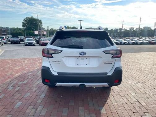 2024 Subaru Outback Touring XT