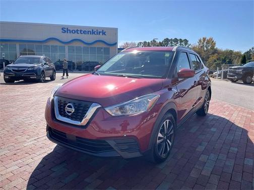 2020 Nissan Kicks SV