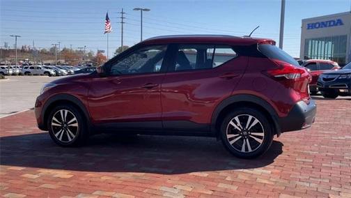 2020 Nissan Kicks SV