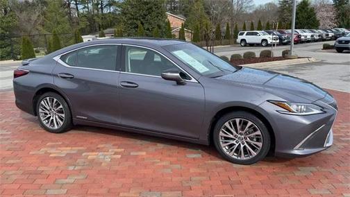 2020 Lexus ES 300h Base