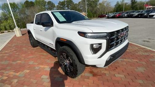 2024 GMC Canyon AT4