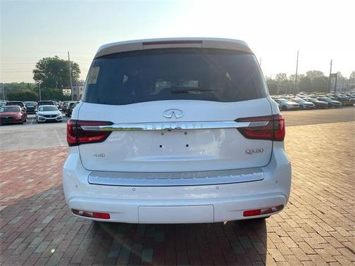 2024 INFINITI QX80 SENSORY