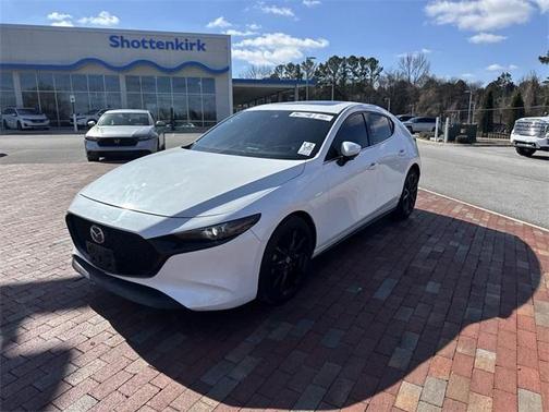 2022 Mazda Mazda3 FWD w/Premium Package