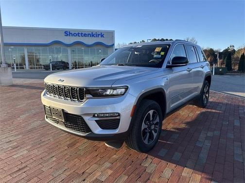 2022 Jeep Grand Cherokee 4xe Base