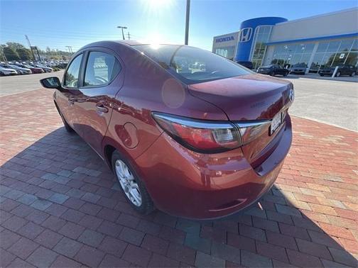 2017 Toyota Yaris iA Base