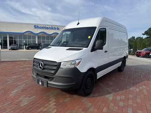 White 2025 Mercedes-Benz Sprinter 2500 144 WB