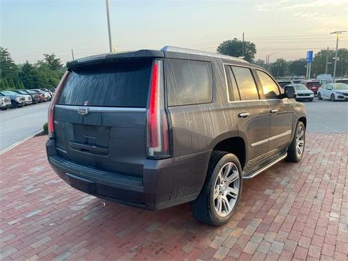 2016 Cadillac Escalade Luxury