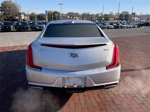 2018 Cadillac XTS Luxury