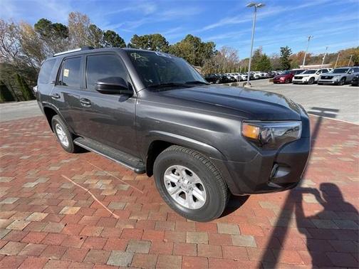 2022 Toyota 4Runner SR5