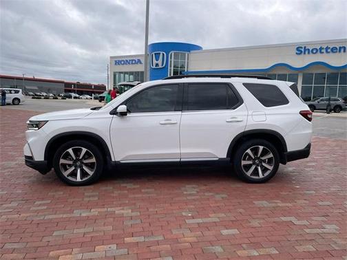 2023 Honda Pilot Elite