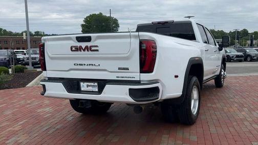 Summit White 2024 GMC Sierra 3500 Denali