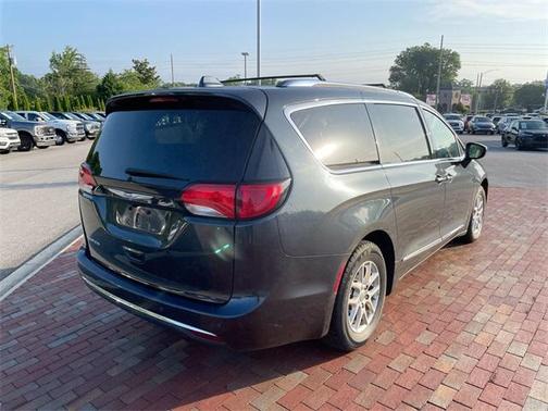 2020 Chrysler Pacifica Touring-L