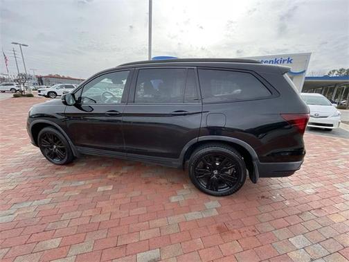 2021 Honda Pilot Black Edition