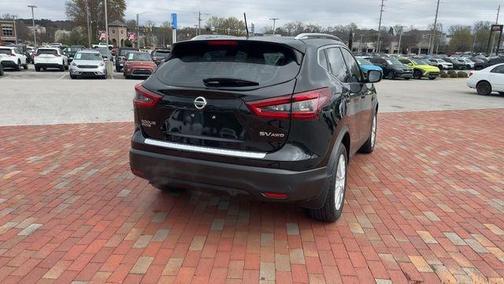 2022 Nissan Rogue Sport SV