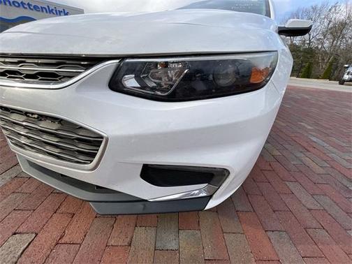 2017 Chevrolet Malibu 1LT