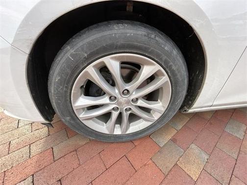 2017 Chevrolet Malibu 1LT