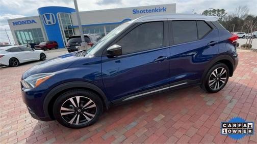 2020 Nissan Kicks SR