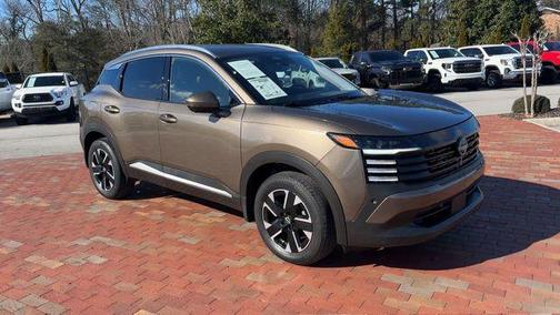 Canyon Bronze Metallic 2025 Nissan Kicks SR