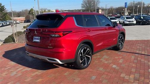 2023 Mitsubishi Outlander SE