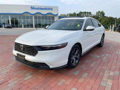 2023 Honda Accord EX