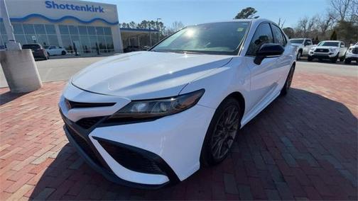 2023 Toyota Camry SE