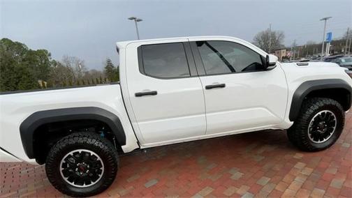 2025 Toyota Tacoma Hybrid TRD