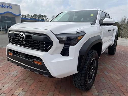 2025 Toyota Tacoma Hybrid TRD