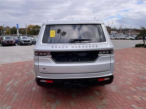 2022 Jeep Grand Wagoneer Series III