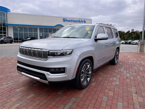 2022 Jeep Grand Wagoneer Series III