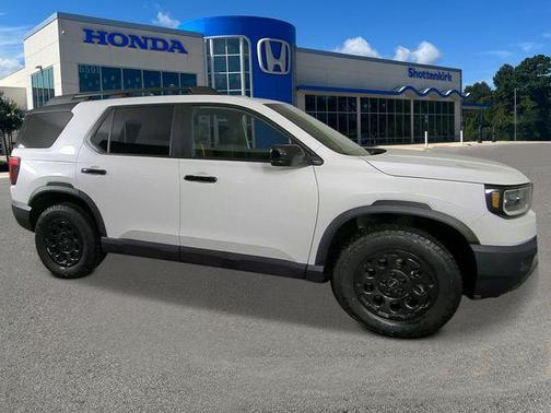 Platinum White Pearl 2026 Honda Passport TrailSport Blackout