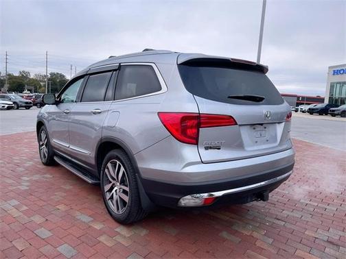 2017 Honda Pilot Touring