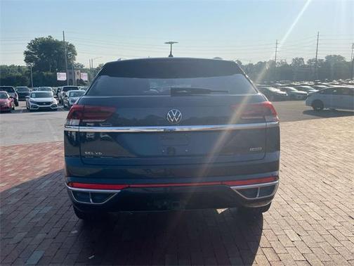 2022 Volkswagen Atlas Cross Sport 3.6L V6 SEL Premium R-Line