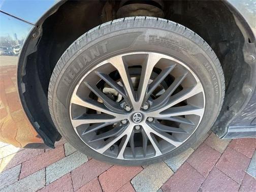 2019 Toyota Camry SE