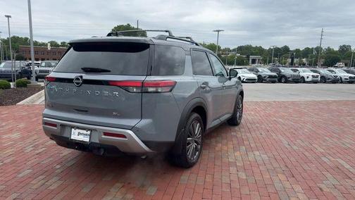 Solid Gray / Super Black 2023 Nissan Pathfinder SL