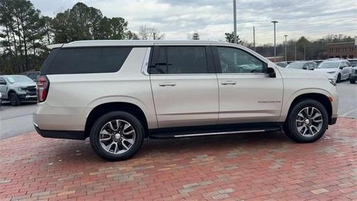 2022 Chevrolet Suburban LT