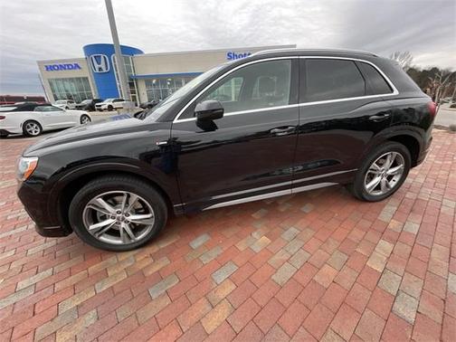 2020 Audi Q3 45 S line Premium