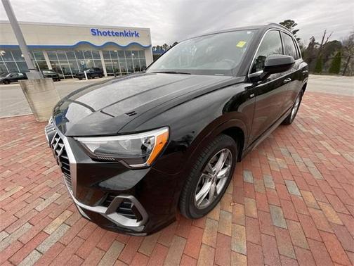 2020 Audi Q3 45 S line Premium