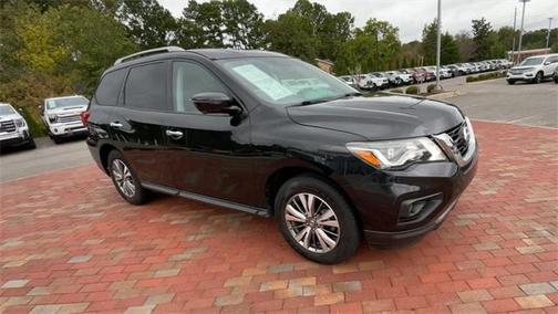 2020 Nissan Pathfinder SL